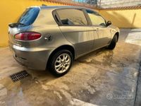 usata Alfa Romeo 147 147 1.6 16V TS (105) 5 porte Black Line