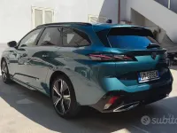 Usata Peugeot 308 SW GT 131 CV (96 kW) 2023 Verde Station wagon