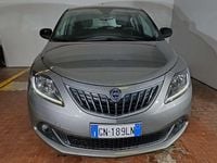 Usata Lancia Ypsilon Gold 69 CV (50 kW) 2023 Grigio Utilitaria