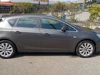 Usata Opel Astra 110 CV (80 kW) 2010 Grigio Berlina