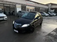 Usata Lancia Ypsilon 69 CV (50 kW) 2015 Nero Utilitaria