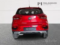 Usata MG ZS Luxury 106 CV (77 kW) 2024 Rosso SUV
