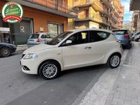 Usata Lancia Ypsilon Platinum 95 CV (69 kW) 2016 Beige Utilitaria