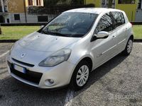 Usata Renault Clio II Dynamique 74 CV (54 kW) 2009 Grigio Berlina