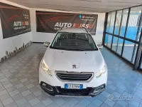 Usata Peugeot 2008 Allure 82 CV (60 kW) 2015 Bianco SUV