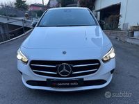 Usata Mercedes B200 149 CV (109 kW) 2020 Bianco Monovolume