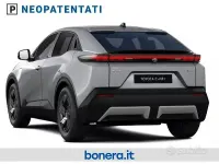 Nuova Toyota C-HR+ 122 kW (167 CV) 2026 Cement grey SUV