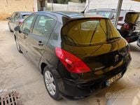 Usata Peugeot 308 Premium 90 CV (66 kW) 2010 Nero Berlina
