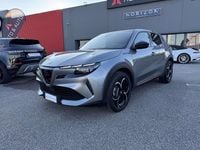 Käytetty Alfa Romeo Junior Edizione Speciale 136 HP (100 kW) 2024 Harmaa Katumaasturi