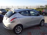 usata Lancia Ypsilon 1.2 Silver 69cv ADATTA X NEOPATENTATI