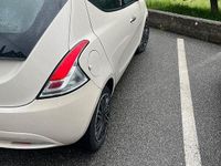 Usata Lancia Ypsilon 69 CV (50 kW) 2017 Bianco Utilitaria