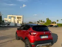 Usata Renault Captur Iconic 90 CV (66 kW) 2017 Rosso SUV