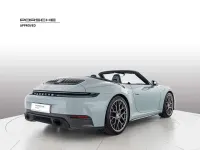 Usata Porsche 992 394 CV (289 kW) 2024 Shade green metallizzato Cabrio