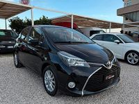 Usata Toyota Yaris Lounge 99 CV (72 kW) 2015 Nero Utilitaria