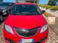Usata Lancia Ypsilon Gold 69 CV (50 kW) 2024 Rosso Utilitaria