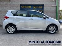 Usata Subaru Trezia 90 CV (66 kW) 2012 Argento Utilitaria