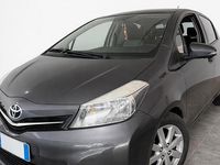 Usata Toyota Yaris Lounge 69 CV (50 kW) 2011 Grigio Utilitaria