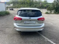 Usata Ford Focus ST-Line 120 CV (88 kW) 2021 Grigio Station wagon