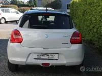 Usata Suzuki Swift 83 CV (61 kW) 2021 Bianco Utilitaria