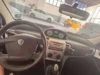 Usata Lancia Ypsilon 95 CV (69 kW) 2007 Argento Utilitaria