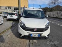 Begagnad Fiat Doblò Lounge 105 HK (77 kW) 2015 Vit Minibuss