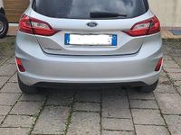 Usata Ford Fiesta Titanium 86 CV (63 kW) 2018 Grigio Utilitaria