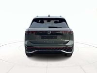 Nuova VW Tiguan R-line Plus 150 CV (110 kW) 2026 Verde metallizzato SUV