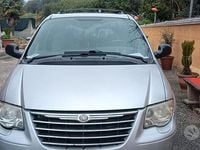 Usata Chrysler Voyager 150 CV (110 kW) 2006 Grigio Monovolume