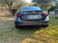 Usata Alfa Romeo Giulia 160 CV (117 kW) 2020 Grigio Berlina