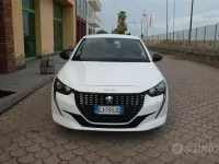 Usata Peugeot 208 Active 102 CV (75 kW) 2022 Bianco Utilitaria