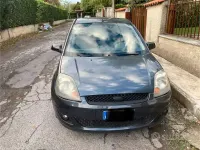 Usata Ford Fiesta 75 CV (55 kW) 2006 Grigio Utilitaria