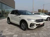 Usata VW T-Roc R-line 116 CV (85 kW) 2023 Bianco SUV