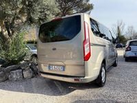 Begagnad Ford Tourneo Titanium 131 HK (96 kW) 2016 Beige Minibuss