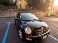 Usata VW New Beetle 102 CV (75 kW) 2002 Nero Utilitaria