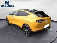 Usata Ford Mustang Mach-E 200 kW (272 CV) 2023 Arancione SUV