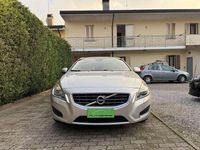 Usata Volvo V60 Summum 205 CV (150 kW) 2011 Grigio Station wagon