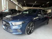 Usata Mercedes A180 Premium 116 CV (85 kW) 2020 Blu/azzurro Berlina