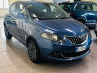 Usata Lancia Ypsilon Gold 69 CV (50 kW) 2022 Blu Utilitaria