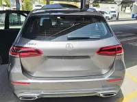 Usata Mercedes B180 Elegance 116 CV (85 kW) 2020 Grigio Utilitaria