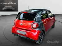 Usata Smart ForFour Brabus 90 CV (66 kW) 2017 Rosso Utilitaria