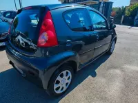 Usata Peugeot 107 68 CV (50 kW) 2009 Blu Utilitaria