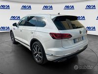 Usata VW Touareg Elegance 286 CV (210 kW) 2022 Bianco SUV
