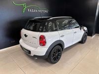Usata Mini Cooper D 111 CV (81 kW) 2014 Bianco Utilitaria