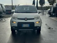 Usata Fiat Panda 4x4 S 84 CV (61 kW) 2013 Bianco Utilitaria