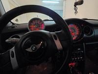 Begagnad Mini ONE 90 HK (66 kW) 2005 Vit Halvkombi