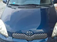 Usata Toyota Yaris 65 CV (47 kW) 2003 Bluazzurro Utilitaria