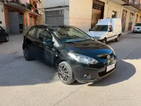 Usata Mazda 2 75 CV (55 kW) 2008 Nero Utilitaria