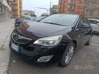 usata Opel Astra 1.7 diesel 125CV anno 2011