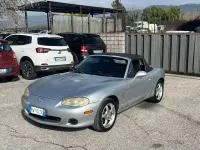 Usata Mazda MX5 110 CV (80 kW) 2001 Grigio Cabrio
