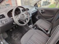 Usata VW Polo Trendline 75 CV (55 kW) 2017 Grigio Berlina